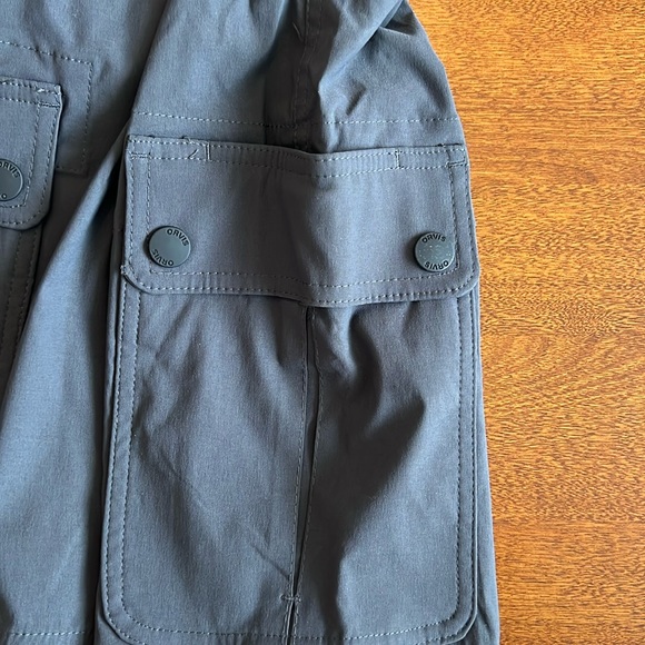 Charcoal (Dark Gray) Orvis Tech Voyager Cargo Shorts, size 40 - Picture 5 of 5